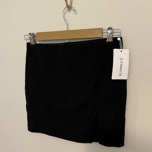 NWT EG.CHRIS.G Black Mini Skirt